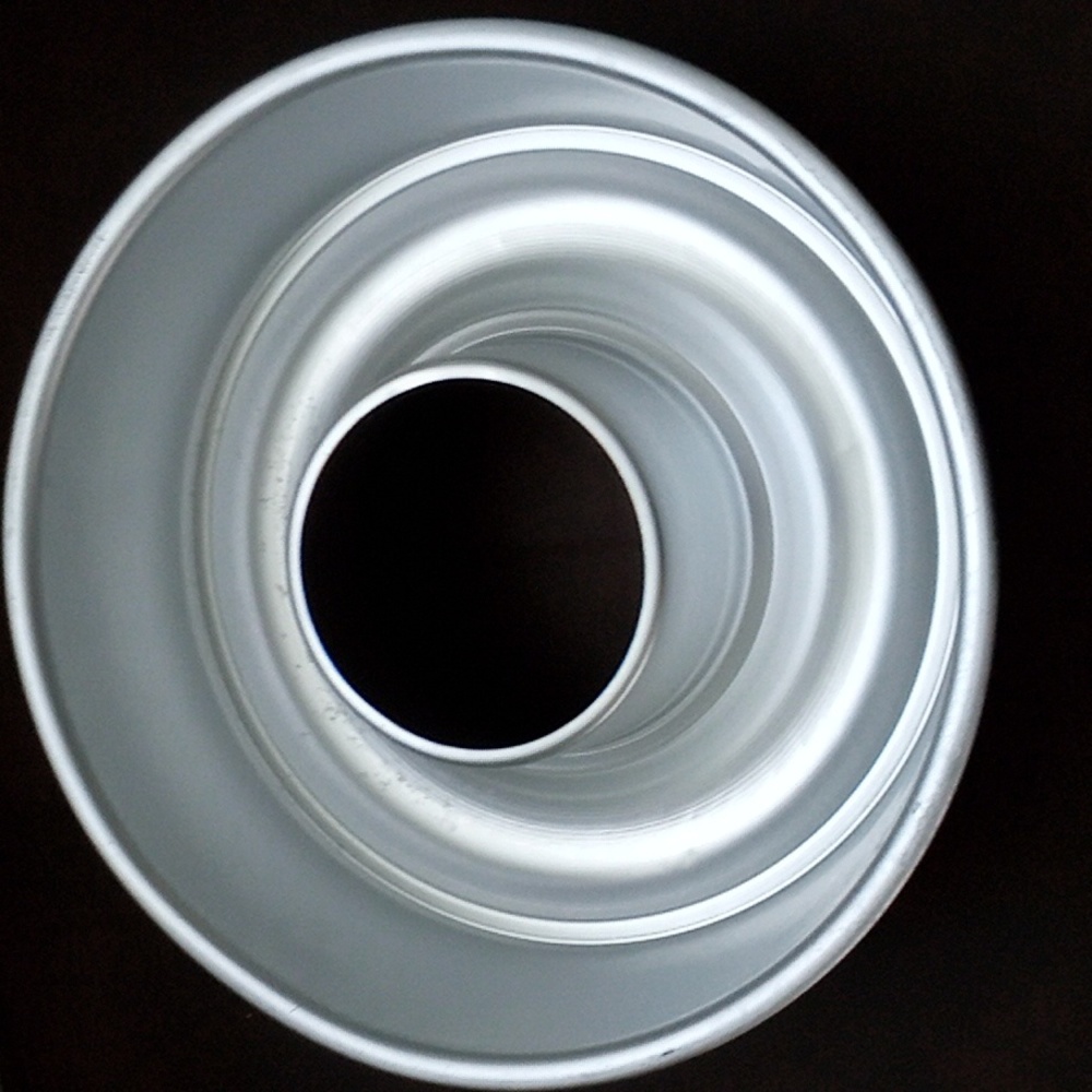 Wilton Round Ring 11" Bundt Cake Pan (512-2001)
